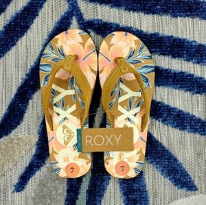 Roxy Flips